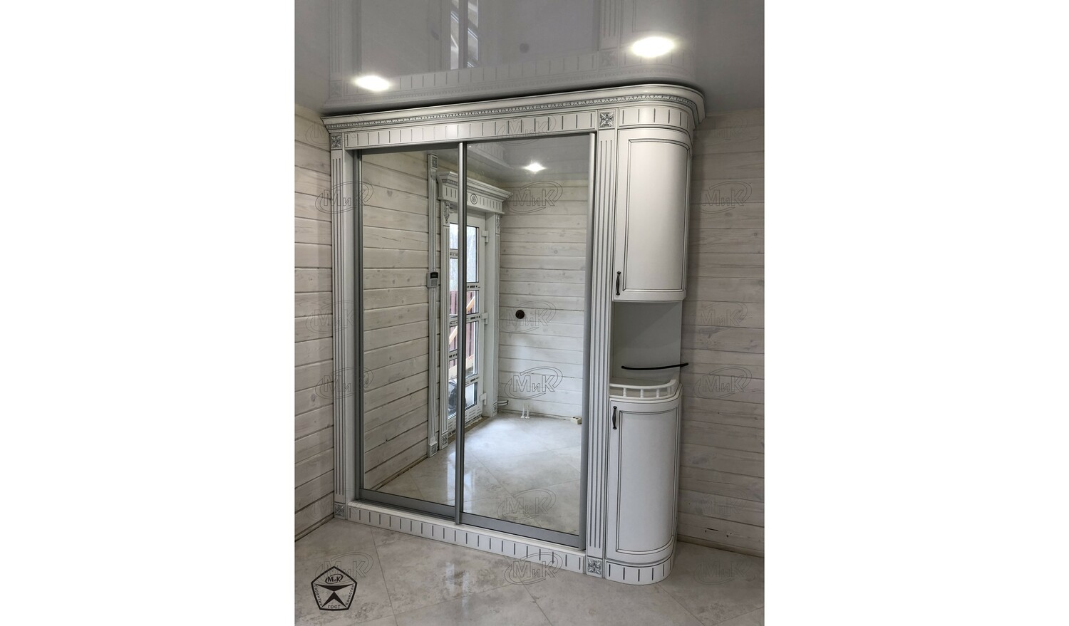 Шкаф классика с пилястрами 